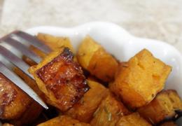 Las famosísimas patatas con ajo y tomillo. ¡Aplasta sin miedo