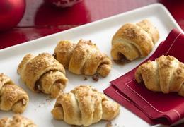 Mini Pecan Pie Crescent Poppers