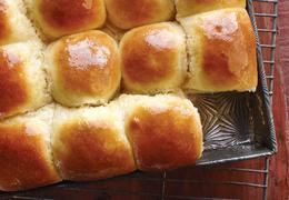 Classic Dinner Rolls