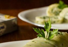 Spinach stuffed potato roll. Recipe