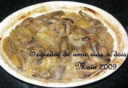 Bifes de perú estufados com legumes - Receita Petitchef