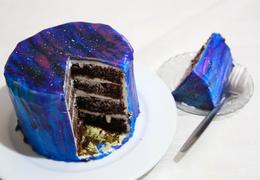 Make a Galaxy Mirror Cake