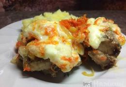 Минтай в духовке с морковью, луком и майонезом - пошаговый рецепт с фото на kormstroytorg.ru