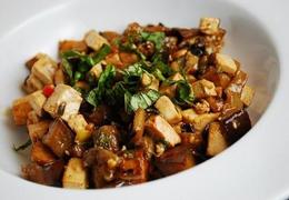 EGGPLANT AND TOFU STIR FRY