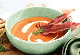 Chilled tomato and herb soup