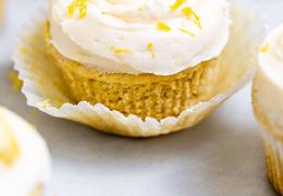Vegan Lemon Cupcakes