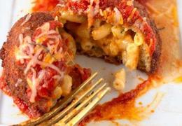 Copy Cat Cheesecake Factory Fried Macaroni and Cheese
