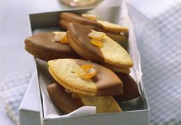 Orange and Almond Cookies