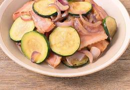 ズッキーニ 玉ねぎ ベーコン の レシピ ズッキーニ 玉ねぎ ベーコン の レシピ