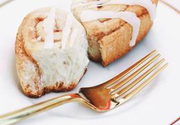 Fluffy Vegan Cinnamon Rolls with Dairy-Free Icing