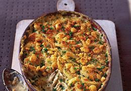 Creamy chicken, chive and mustard gratin