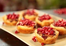 Pomegranate little pies