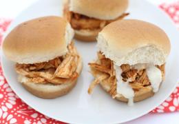 Slow Cooker Buffalo Chicken Sliders