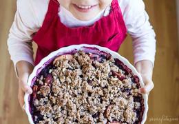 Simple Blackberry Peach Crisp