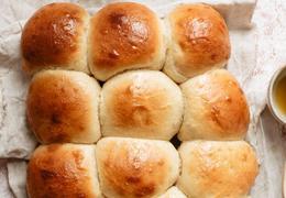 Honey Bread Rolls