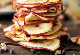 Apple Chips {In the Microwave}