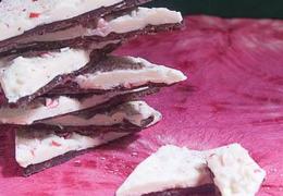 Easy Peasy Peppermint Bark