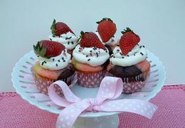 Neapolitan Cupcakes