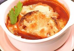 セロリ と ソーセージ の スープ レシピ